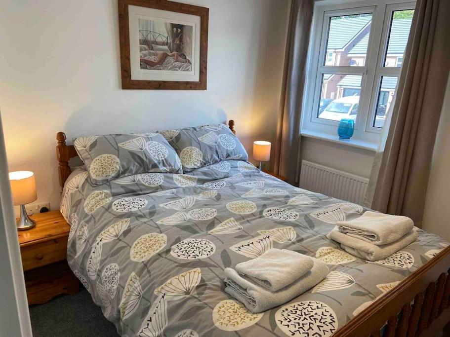 Villa Modern 2 Bed Nestled In The Abergavenny Hills Extérieur photo